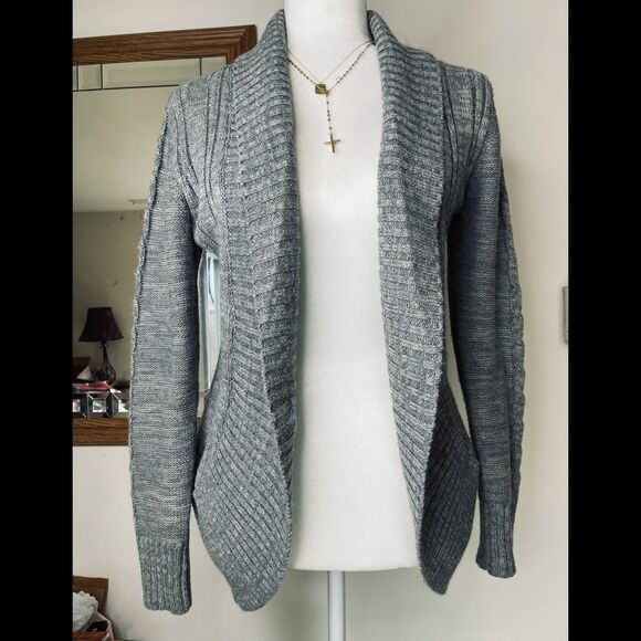 J&H Sweater Cardigan Size XS/Small, 1 button closure Grey - Picture 1 of 17